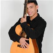 Profesor de artística con el manejo de la música como herramienta ta innovadora en la educación